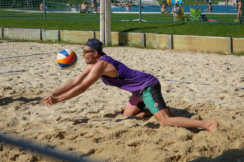 Erfolgreiche Verteidigung im Beachvolleyball: Tipps für ein starkes Defensivspiel